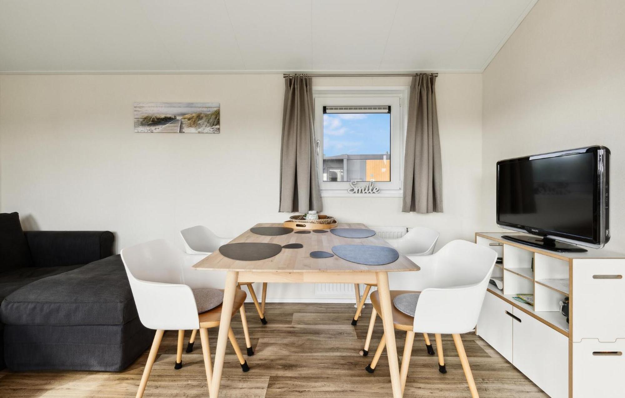 2 Bedroom Beautiful Home In Suesel Susel Exterior photo